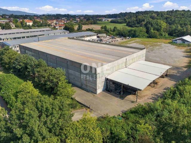 Locale Commerciale in affitto a Figliaro, Beregazzo con Figliaro