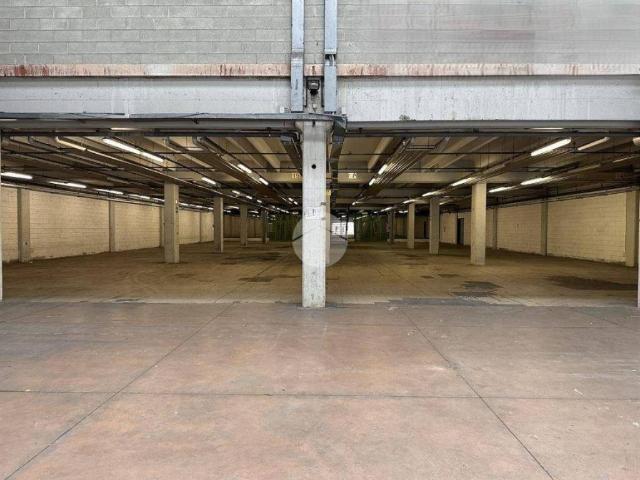 Locale Commerciale in affitto a Bergamo, Lombardia