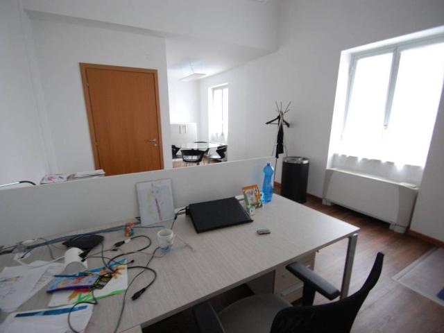 Locale Commerciale in affitto a Finazzi, Bergamo