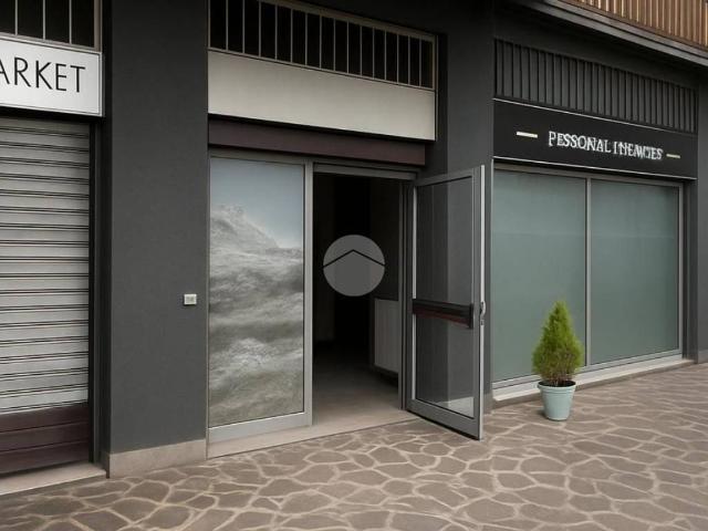 Locale Commerciale in affitto a Bergamo, Lombardia