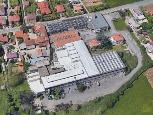 Locale Commerciale in affitto a Brugora, Besana In Brianza