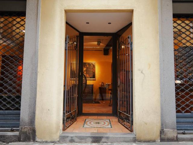 Locale Commerciale in affitto a Piazzo, Piemonte