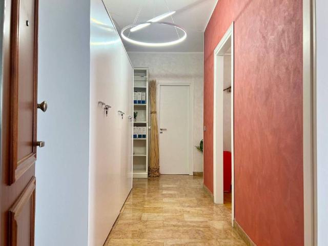 Locale Commerciale in affitto a Piemonte, Biella