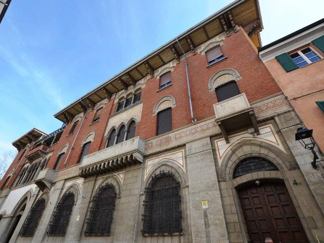 Locale Commerciale in affitto a Piazzo, Piemonte