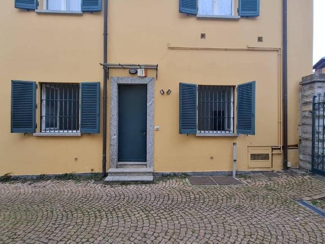 Locale Commerciale in affitto a Monello, Binago