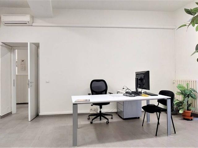 Locale Commerciale in affitto a Unione dei Comuni I Fontanili, Binasco