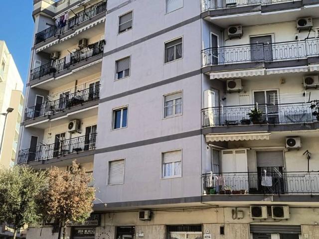 Locale Commerciale in affitto a Puglia, Barletta-andria-trani