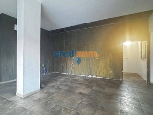 Locale Commerciale in affitto a Puglia, Barletta-andria-trani