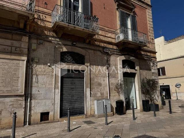 Locale Commerciale in affitto a Puglia, Barletta-andria-trani