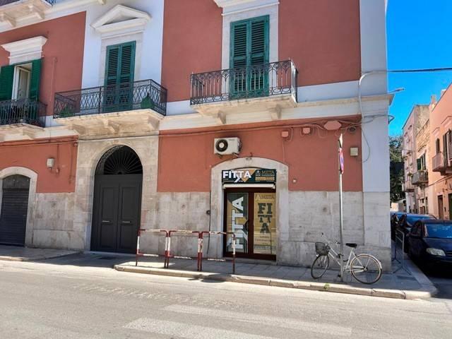 Locale Commerciale in affitto a Puglia, Barletta-andria-trani