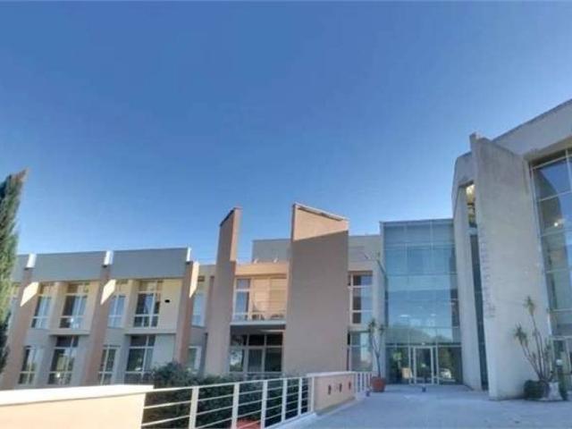 Locale Commerciale in affitto a Puglia, Bari