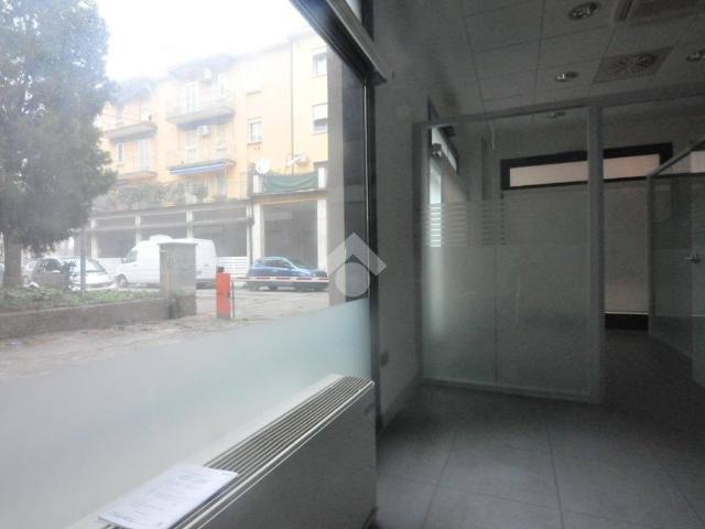 Locale Commerciale in affitto a Quartiere Navile, Bologna