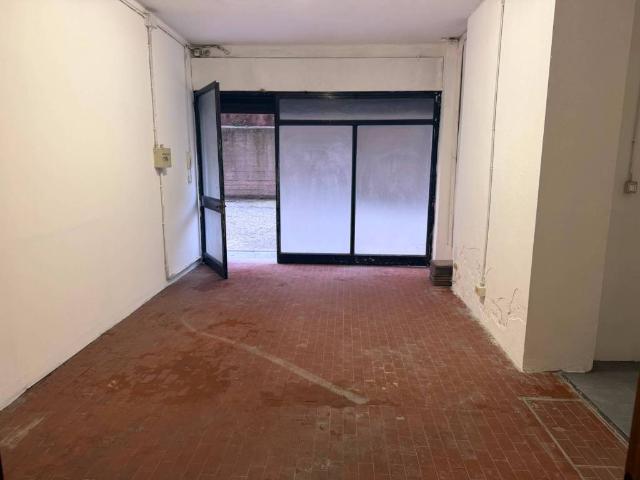 Locale Commerciale in affitto a Irnerio, Bologna