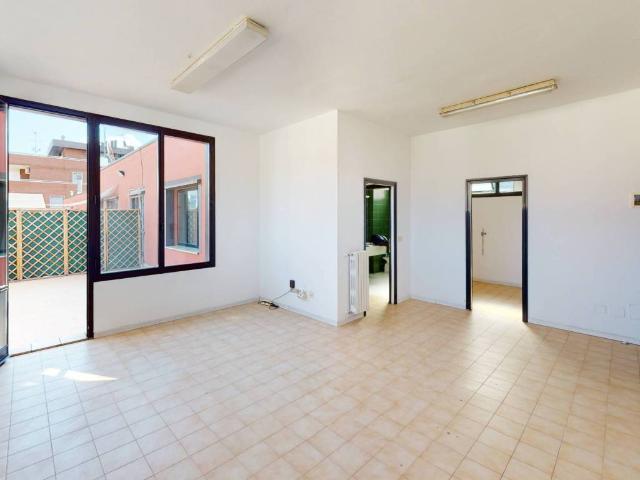Locale Commerciale in affitto a Savena, Bologna