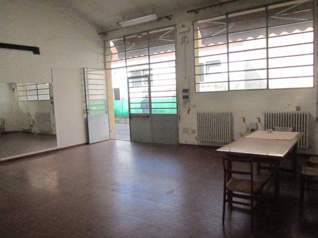 Locale Commerciale in affitto a Savena, Bologna
