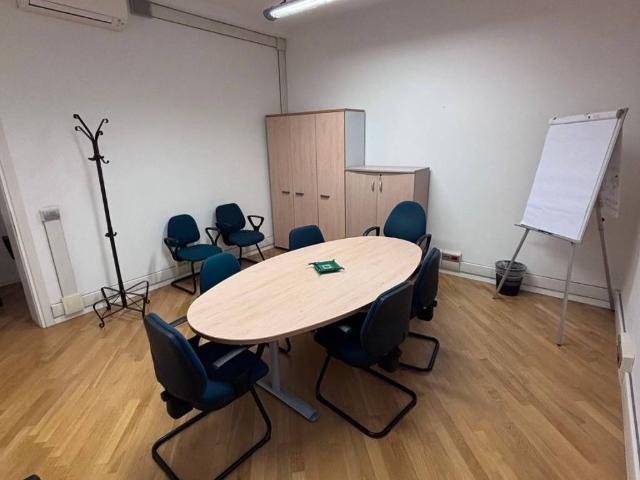 Locale Commerciale in affitto a Porto-Saragozza, Bologna