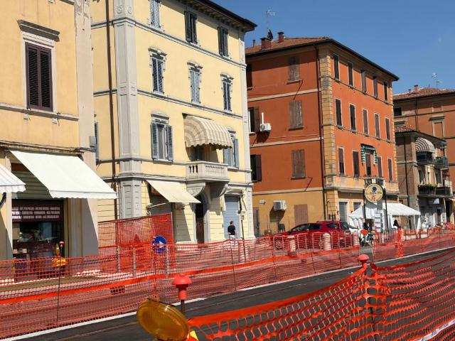 Locale Commerciale in affitto a Borgo Panigale-Reno, Bologna