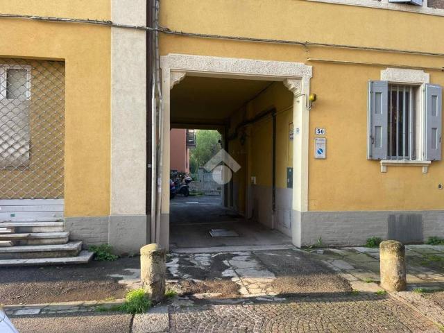 Locale Commerciale in affitto a Quartiere Navile, Bologna