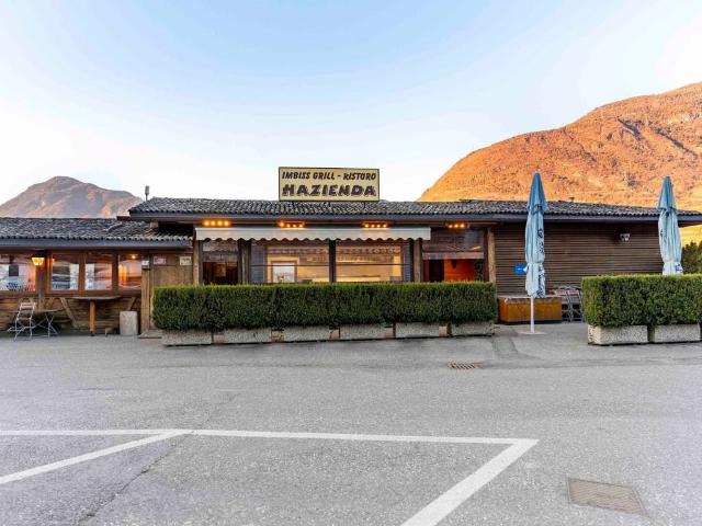 Locale Commerciale in affitto a Rentsch - Rencio, Bolzano - Bozen