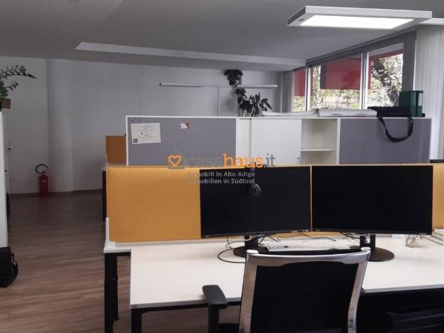 Locale Commerciale in affitto a Rentsch - Rencio, Bolzano - Bozen