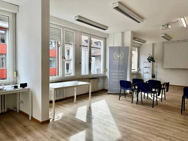 Locale Commerciale in affitto a Rentsch - Rencio, Bolzano - Bozen