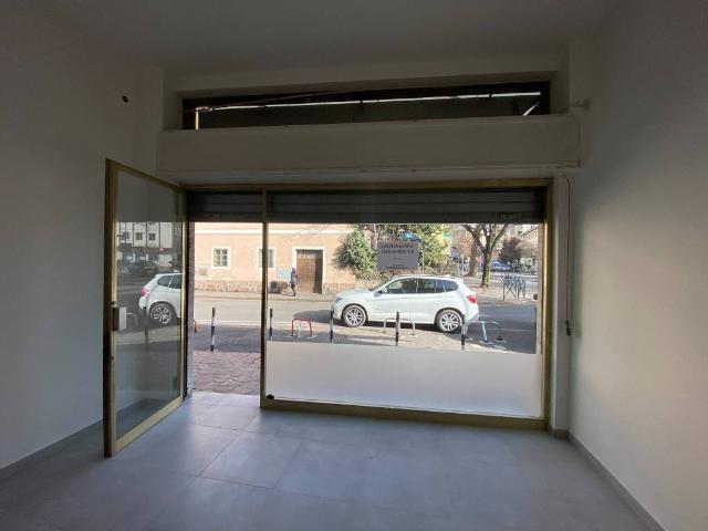 Locale Commerciale in affitto a Gries-San Quirino - Gries-Quirein, Bolzano - Bozen