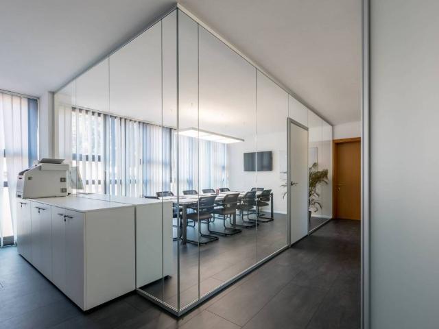 Locale Commerciale in affitto a Rentsch - Rencio, Bolzano - Bozen