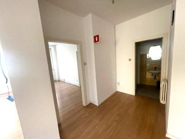 Locale Commerciale in affitto a Gries-San Quirino - Gries-Quirein, Bolzano - Bozen