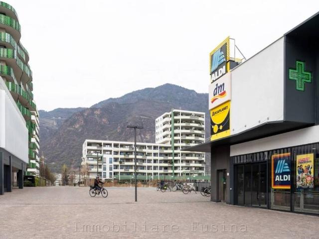 Locale Commerciale in affitto a Gries-San Quirino - Gries-Quirein, Bolzano - Bozen