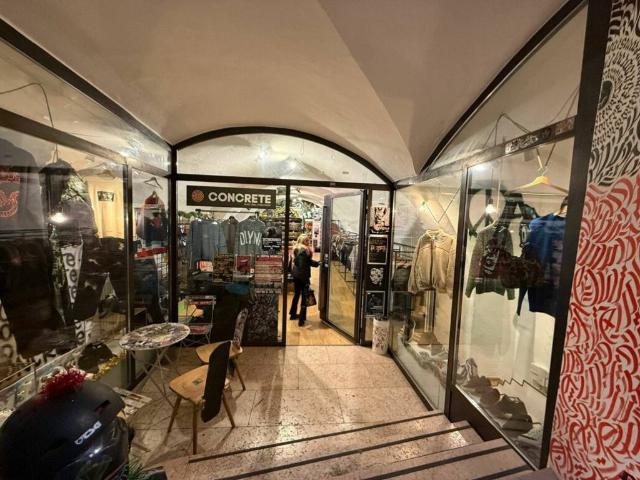 Locale Commerciale in affitto a Rentsch - Rencio, Bolzano - Bozen