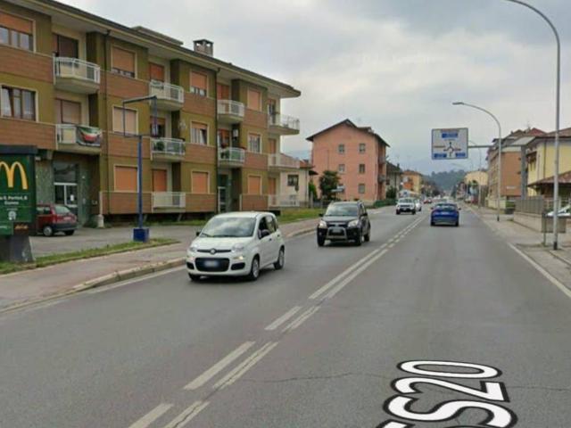 Locale Commerciale in affitto a Piemonte, Cuneo