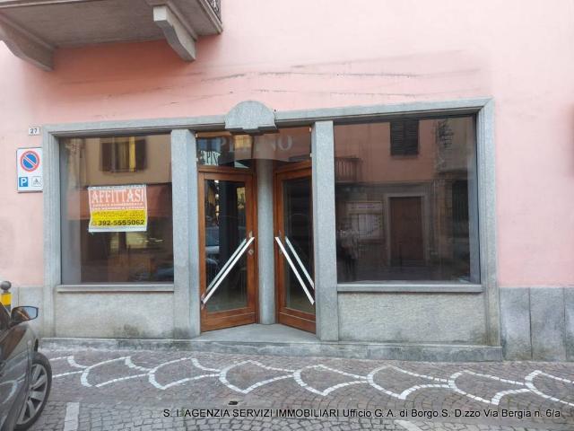 Locale Commerciale in affitto a Piemonte, Cuneo