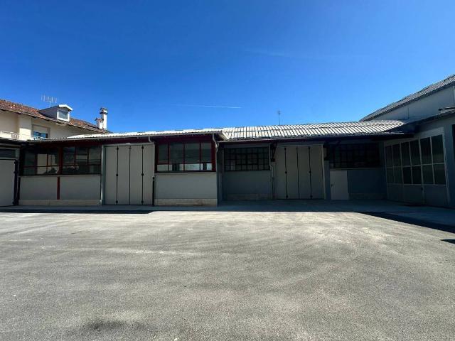 Locale Commerciale in affitto a Piemonte, Cuneo