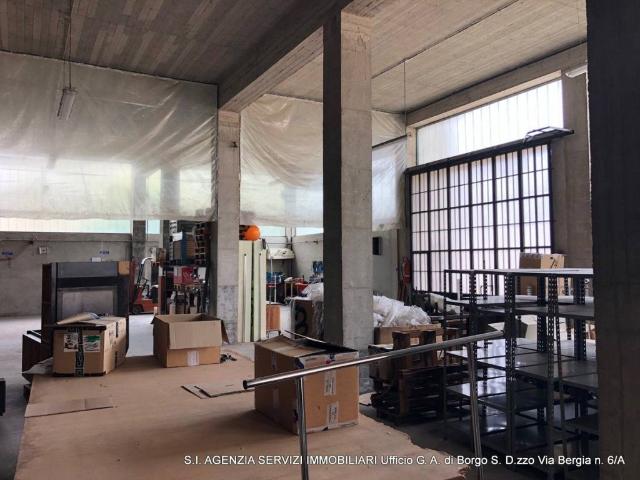 Locale Commerciale in affitto a Piemonte, Cuneo