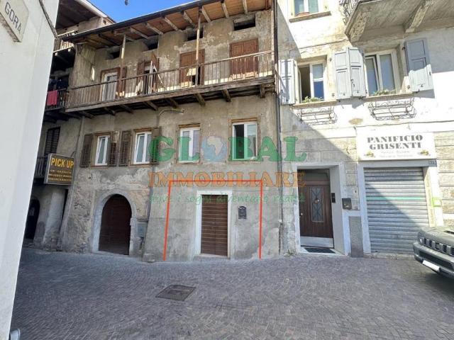Locale Commerciale in affitto a Comunità Valsugana e Tesino, Borgo Valsugana