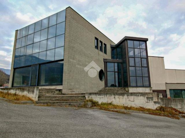 Locale Commerciale in affitto a Villaggio Marcolini, Botticino