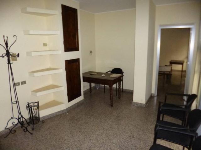 Locale Commerciale in affitto a Piemonte, Cuneo