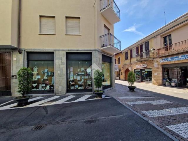 Locale Commerciale in affitto a Piemonte, Cuneo