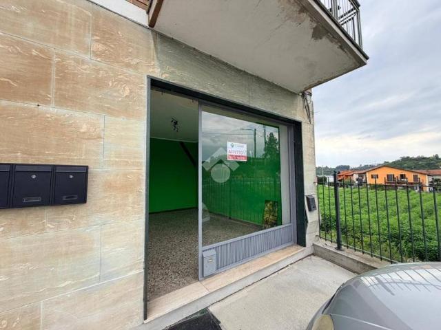Locale Commerciale in affitto a Piemonte, Cuneo