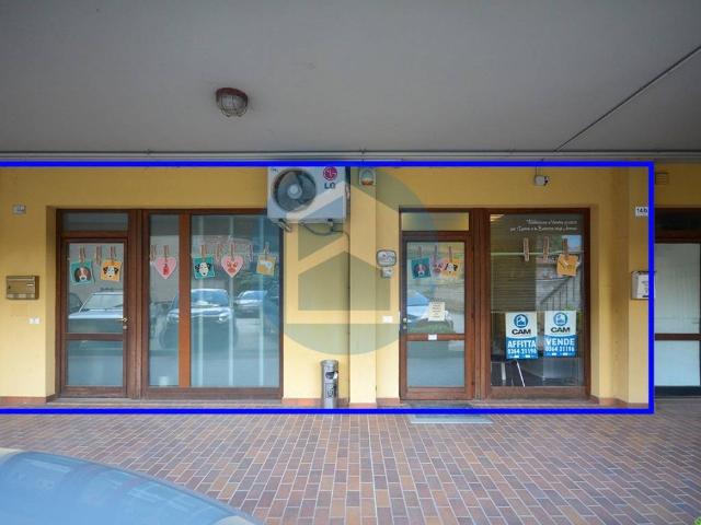 Locale Commerciale in affitto a Comunità montana della valle Camonica, Breno