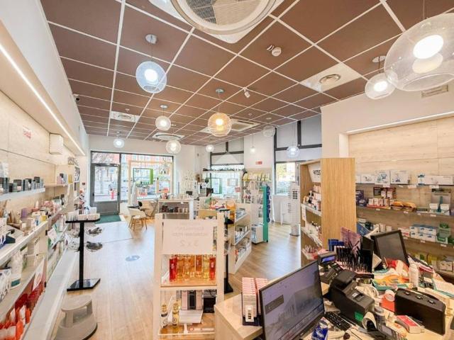 Locale Commerciale in affitto a Zona Centro, Brescia