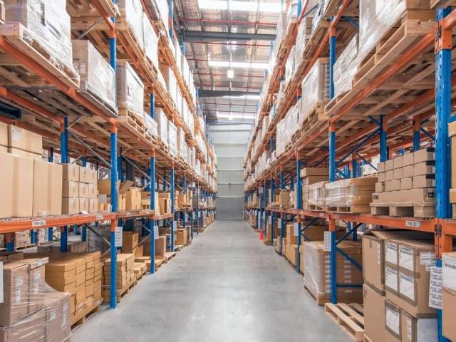 Locale Commerciale in affitto a Zona Ovest, Brescia