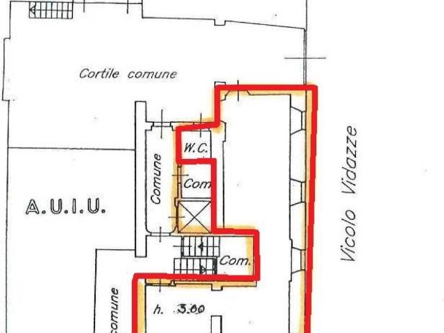 Locale Commerciale in affitto a Zona Centro, Brescia
