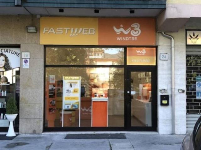 Locale Commerciale in affitto a Zona Nord, Brescia