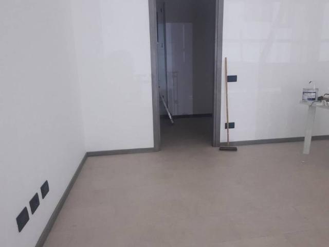 Locale Commerciale in affitto a Zona Nord, Brescia
