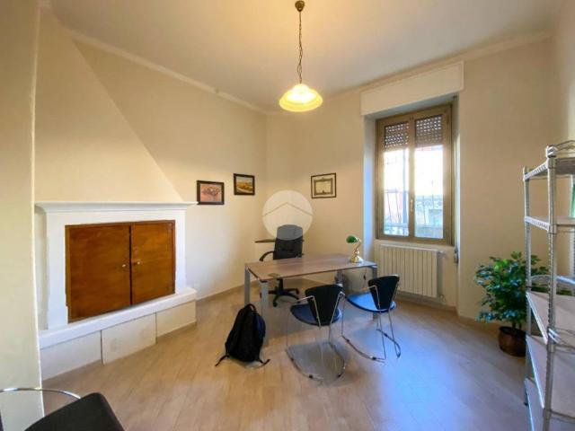 Locale Commerciale in affitto a Brescia