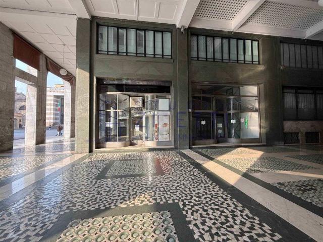 Locale Commerciale in affitto a Zona Centro, Brescia