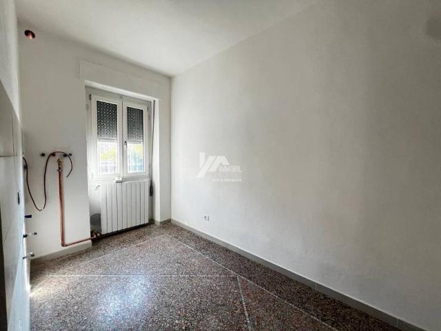 Locale Commerciale in affitto a Zona Ovest, Brescia