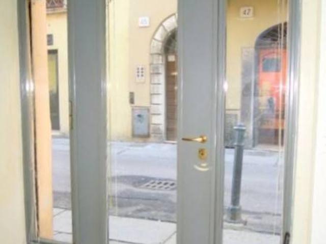 Locale Commerciale in affitto a Zona Centro, Brescia