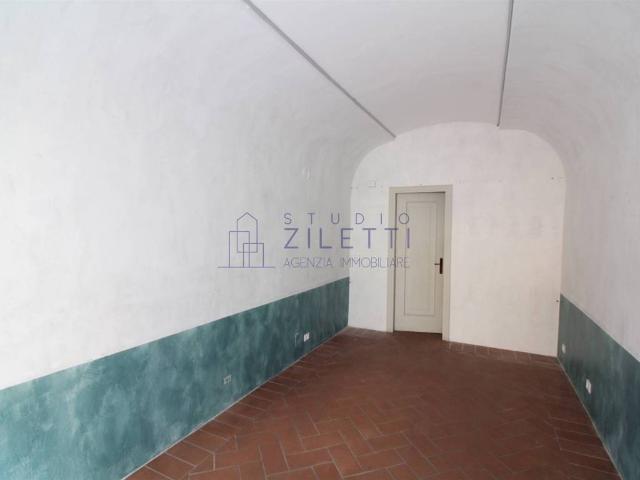 Locale Commerciale in affitto a Zona Centro, Brescia